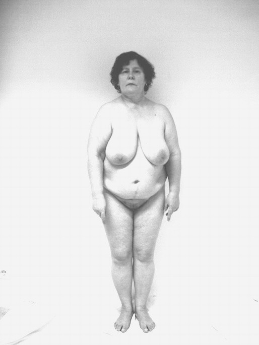 Geroina zhizhn gray old naked woman retro B/W hero strange fat big tits front nude