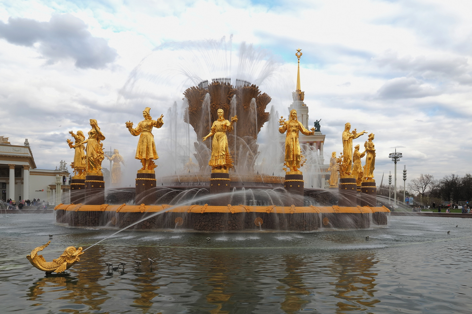 Фонтан "Дружбы народов" 