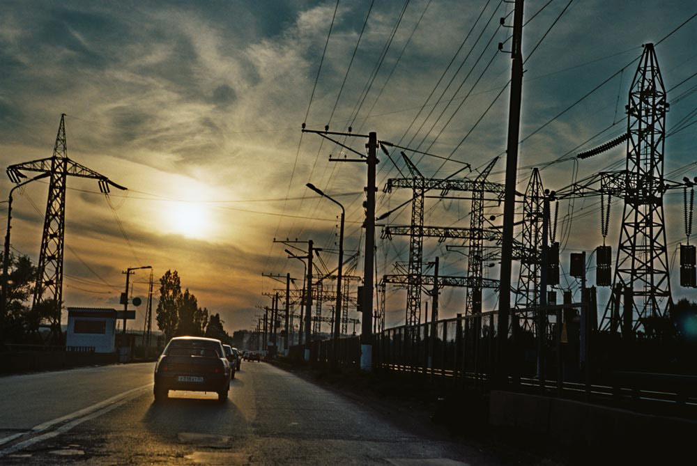 Dark road ГЭС, ЛЭП, дорога, закат
