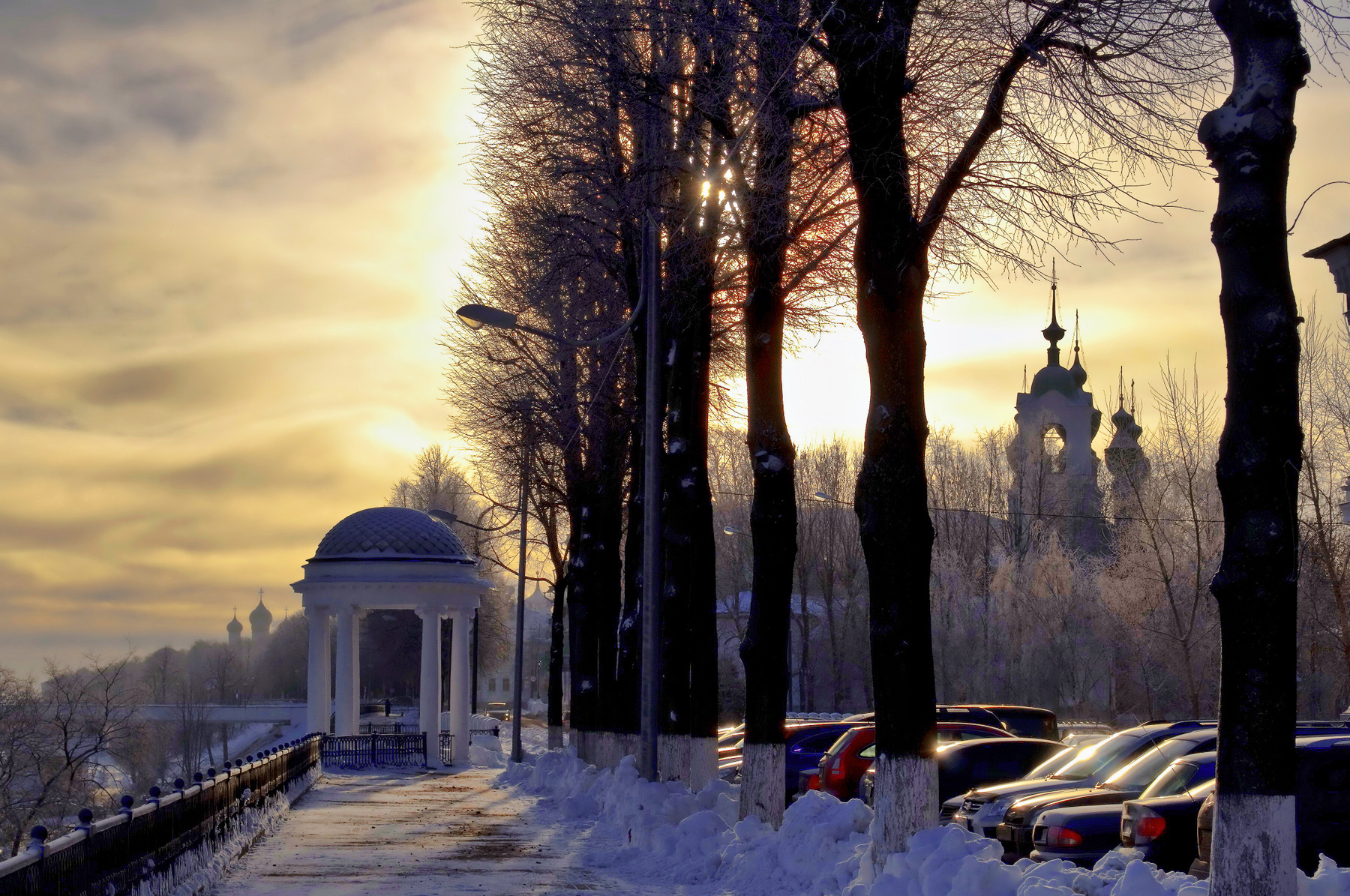 Морозный полдень Ярославль, набережная Волги, январь