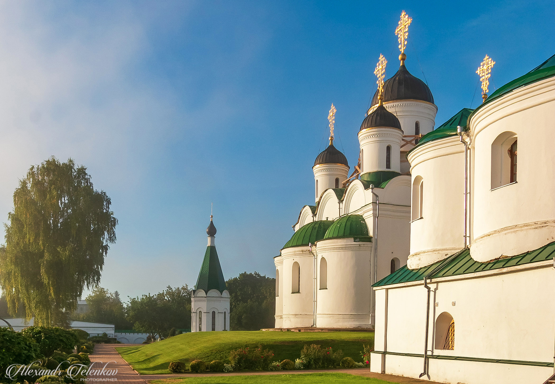 Утро в Муромском Спасо-Преображенском мужском монастыре. путешествия архитектура храмы церкви монастыри