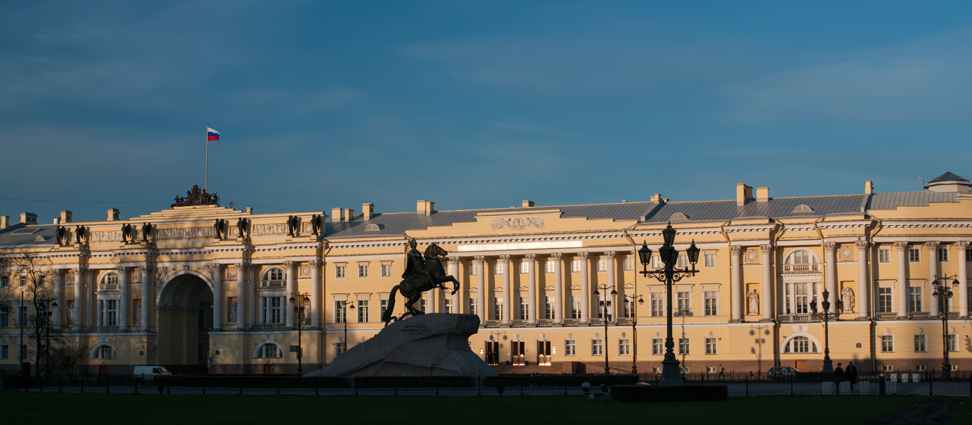 Утром на Сенатской Petersburg