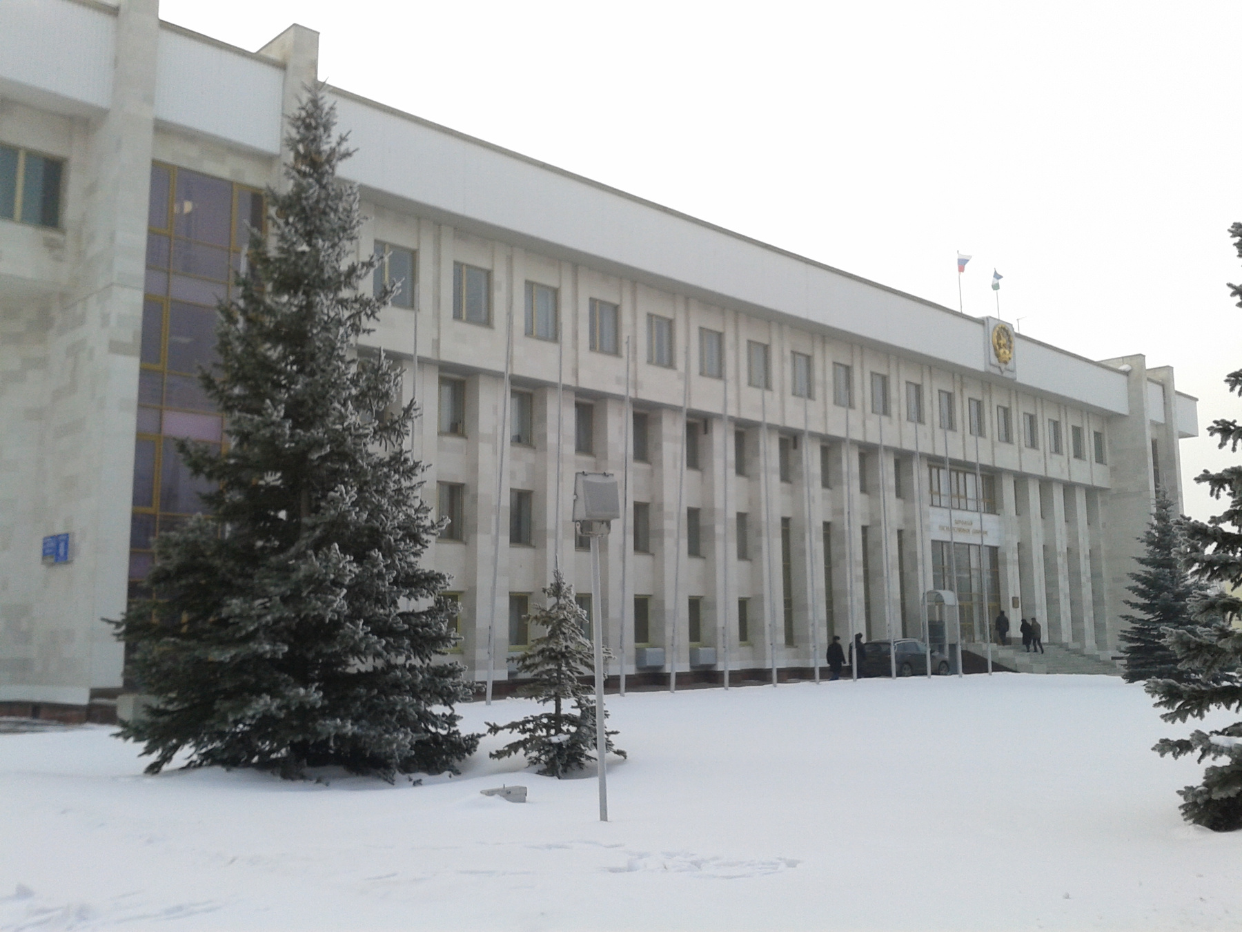 Здание республиканского параламента Госсобрание