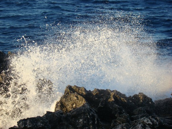 брызги море скала