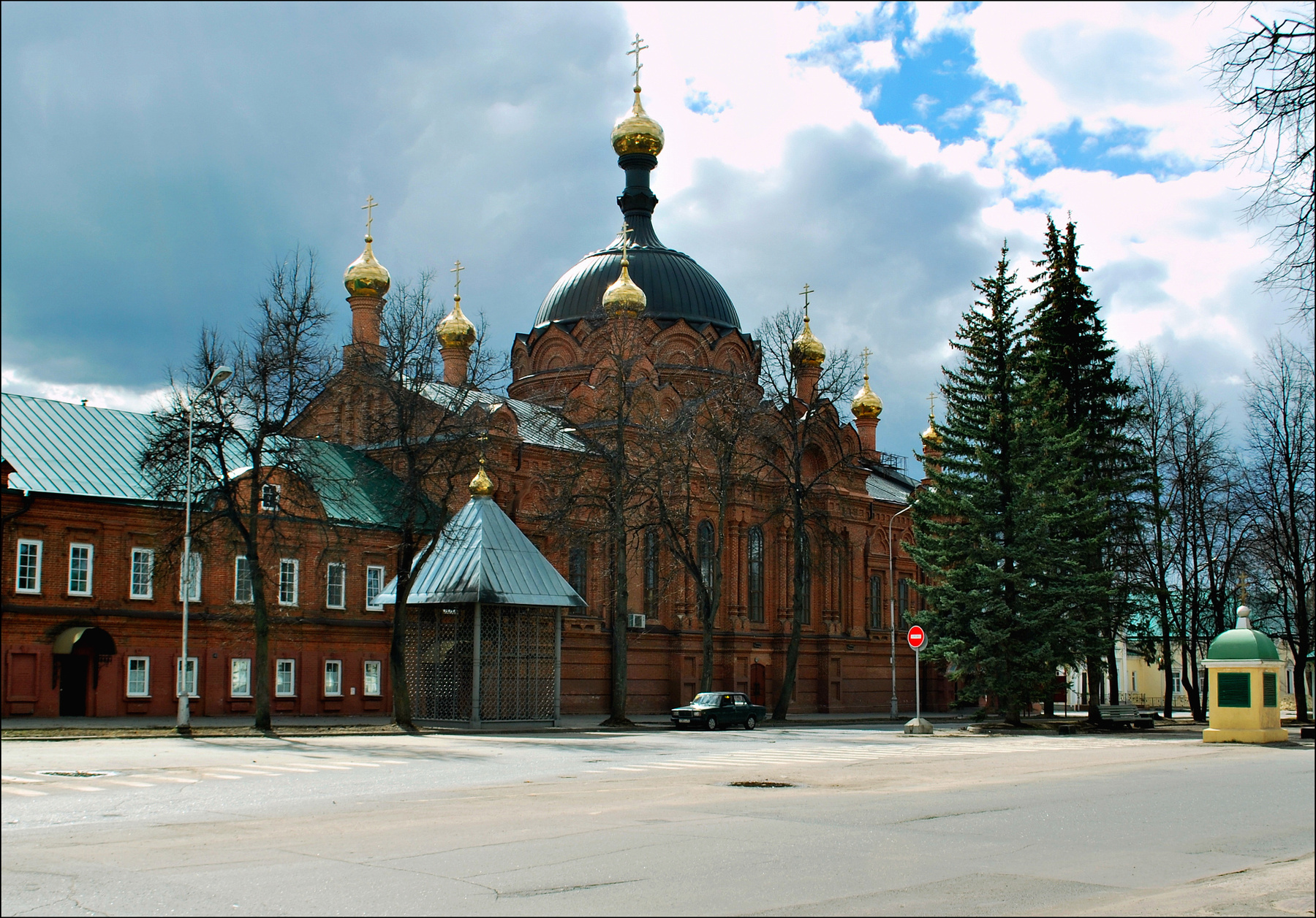 Храм Серафима Саровского Саров Храм Серафима Саровского