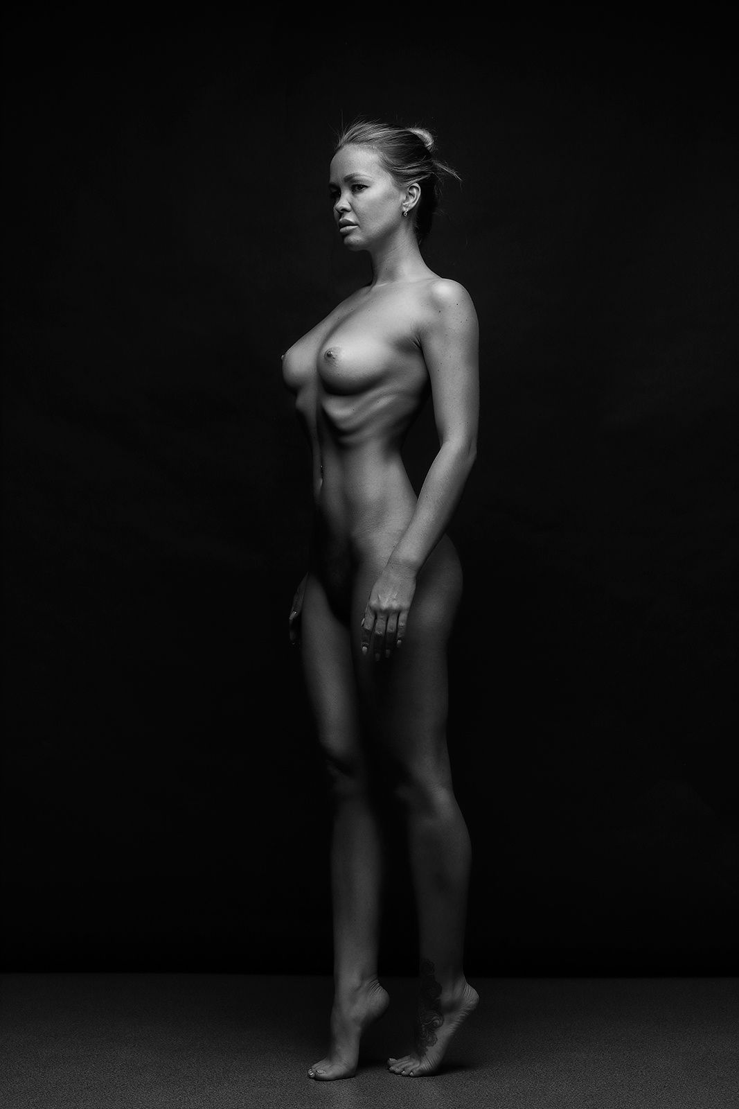 **** 