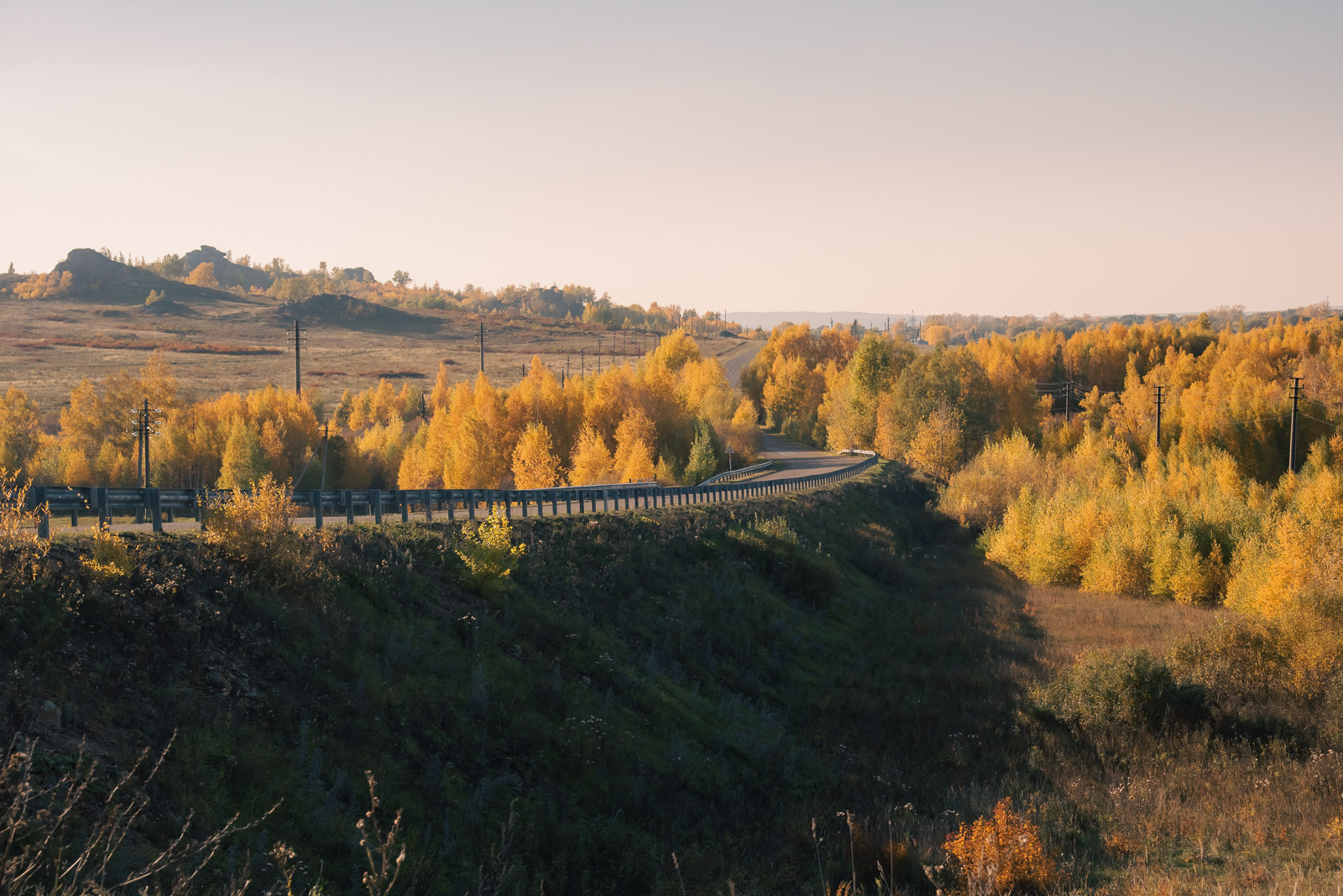 Дорога осенью дорога осень лес сопки