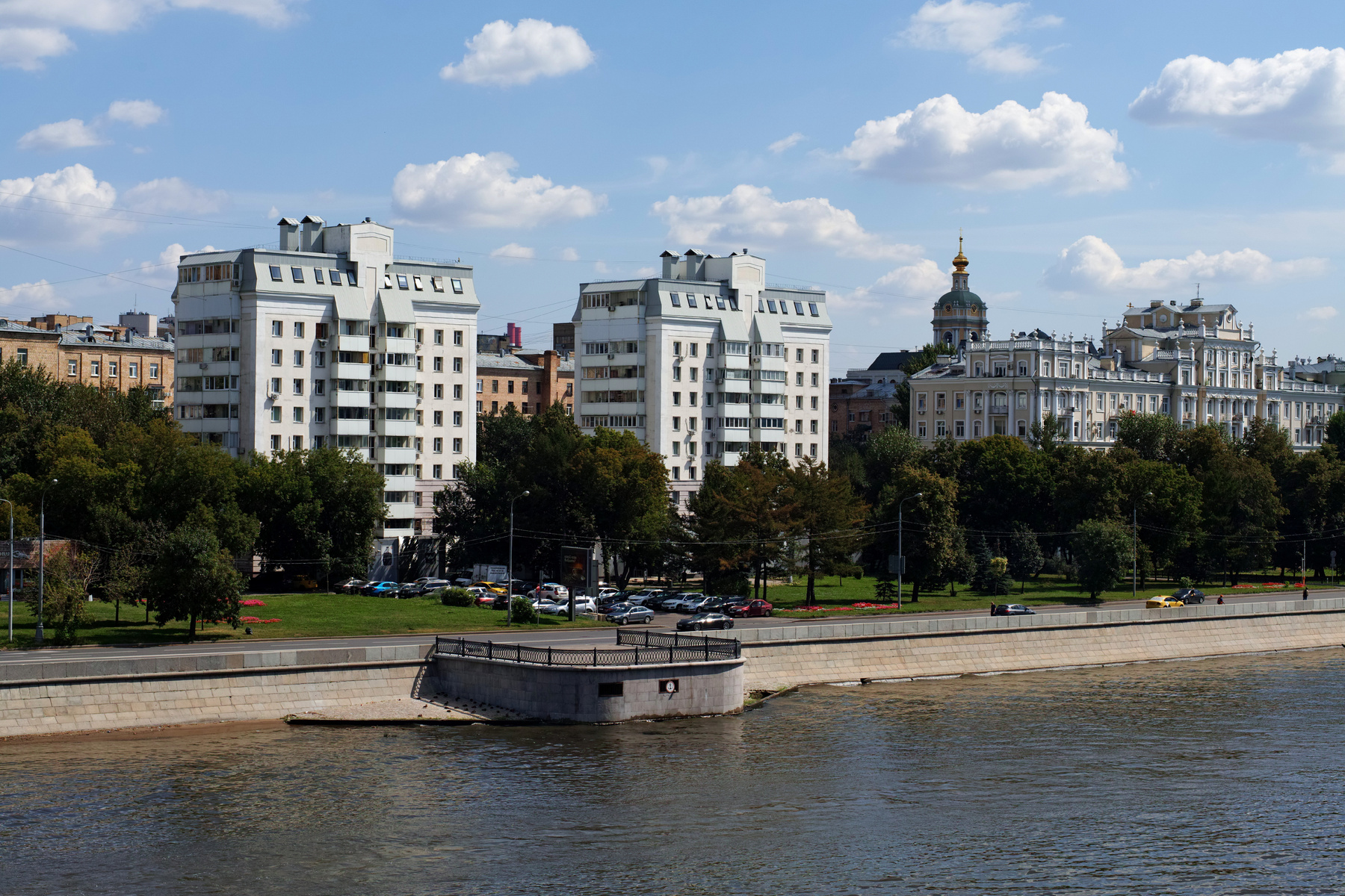 Краснохолмская набережная город Москва река набережная Краснохолмская