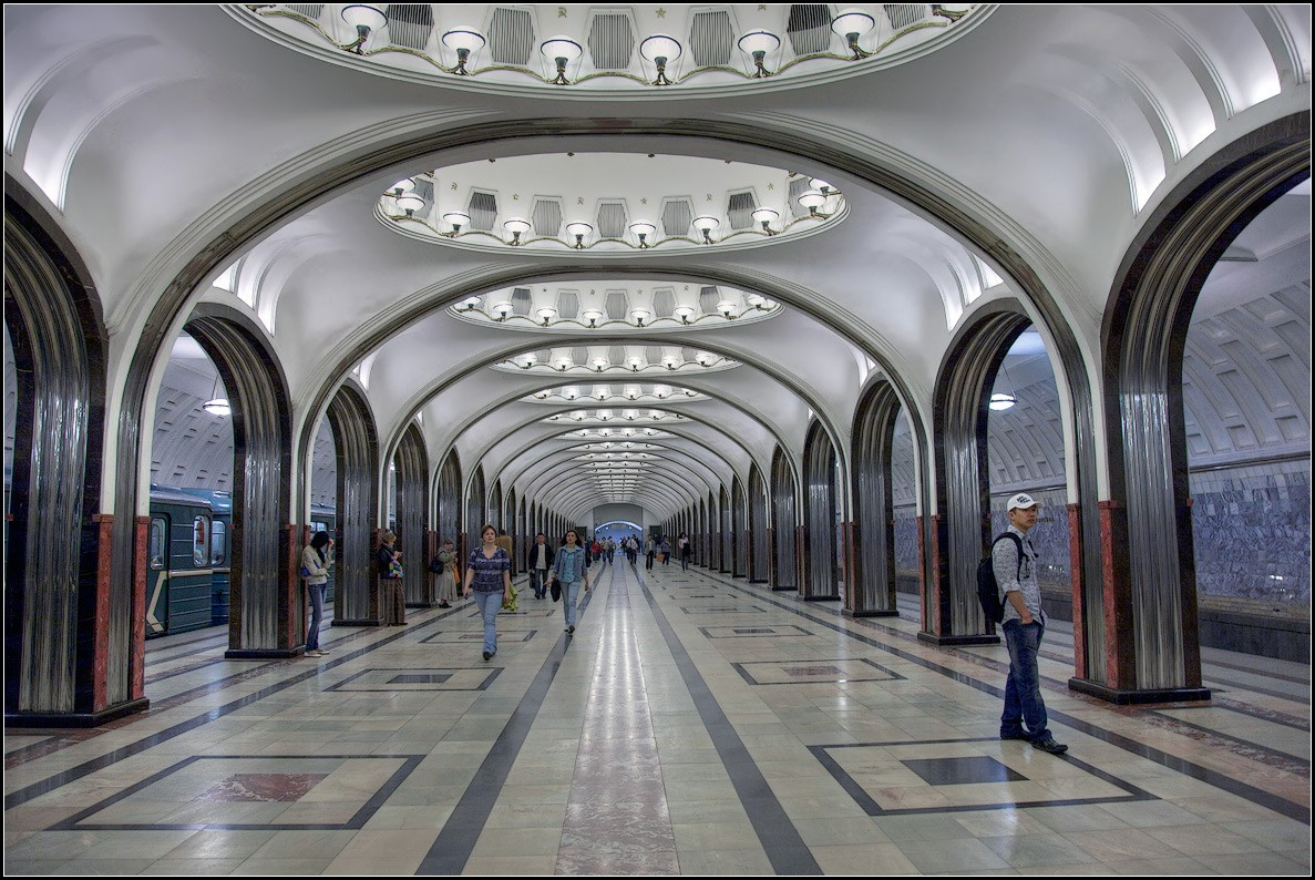 станция Маяковская Москва метро
