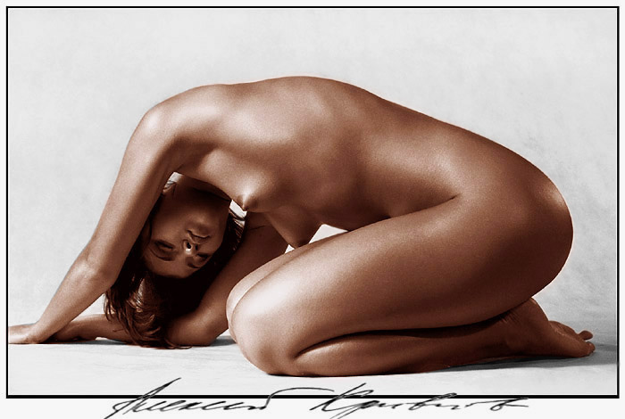 Bronze. Rest. fine art nude body bronze форма тело обнаженная девушка