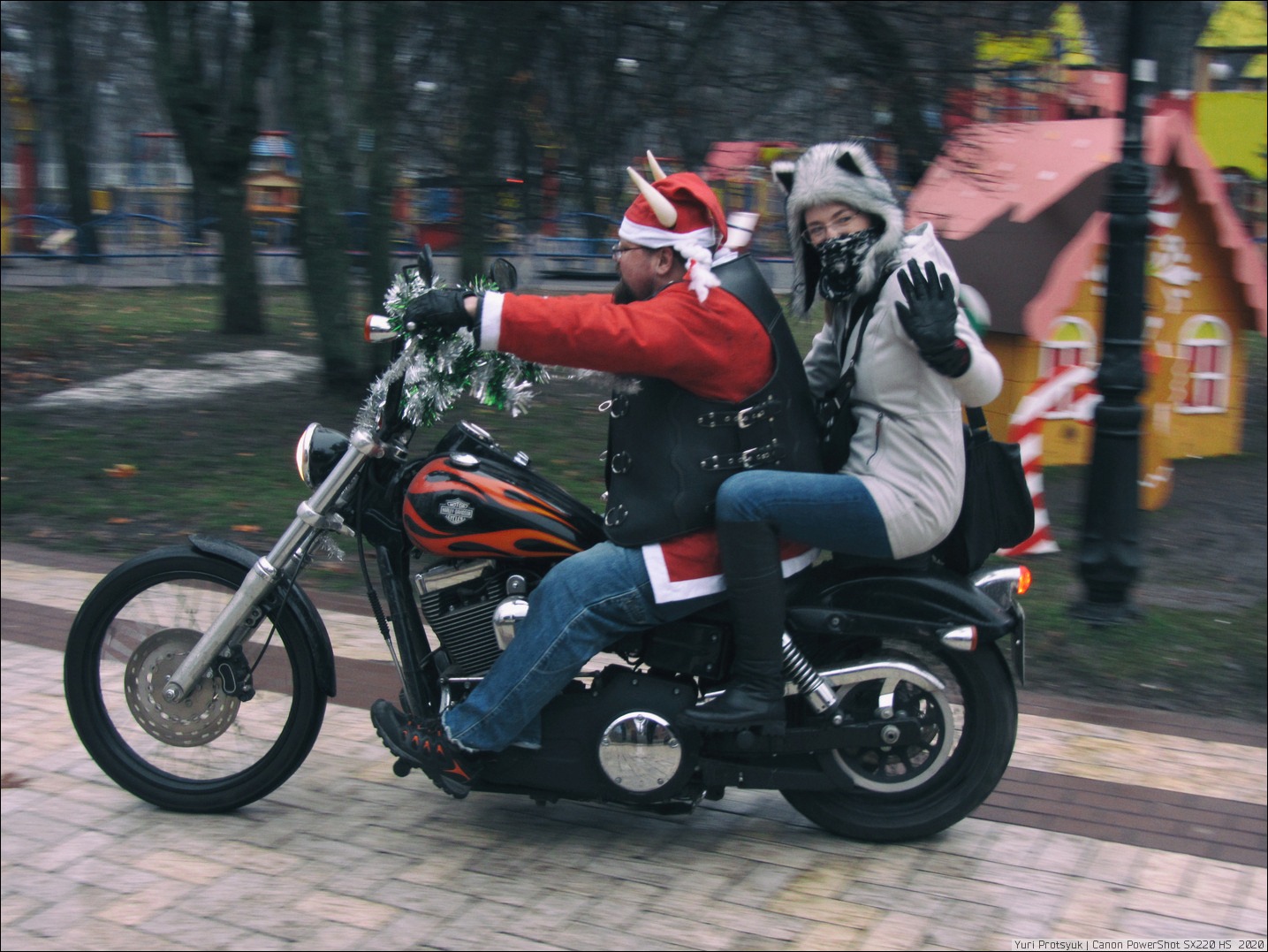Новий рік до нас мчить! 