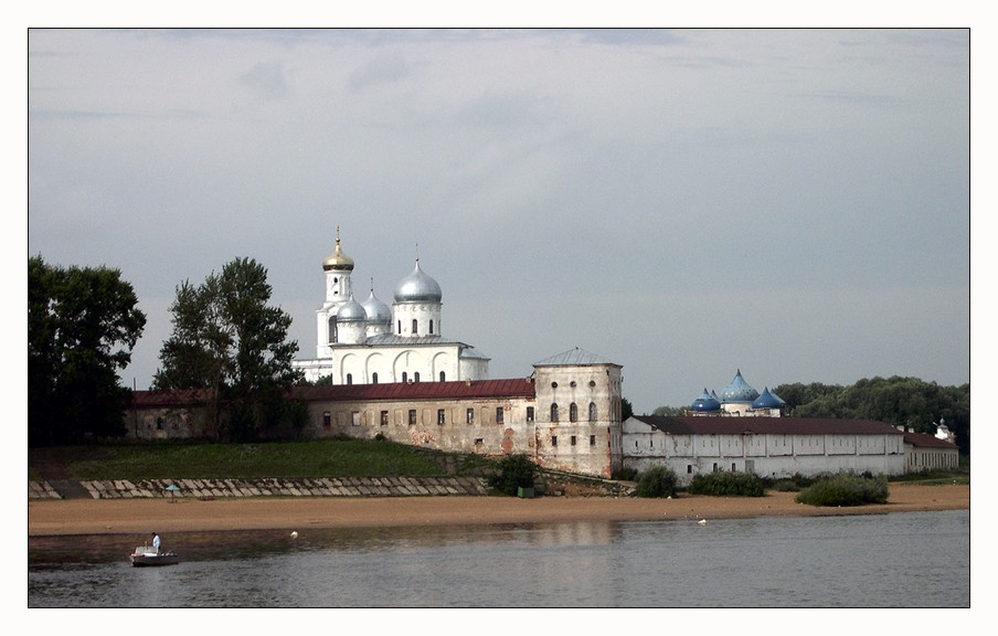 Белые церкви - осколки Руси... не судите меня строго :-)