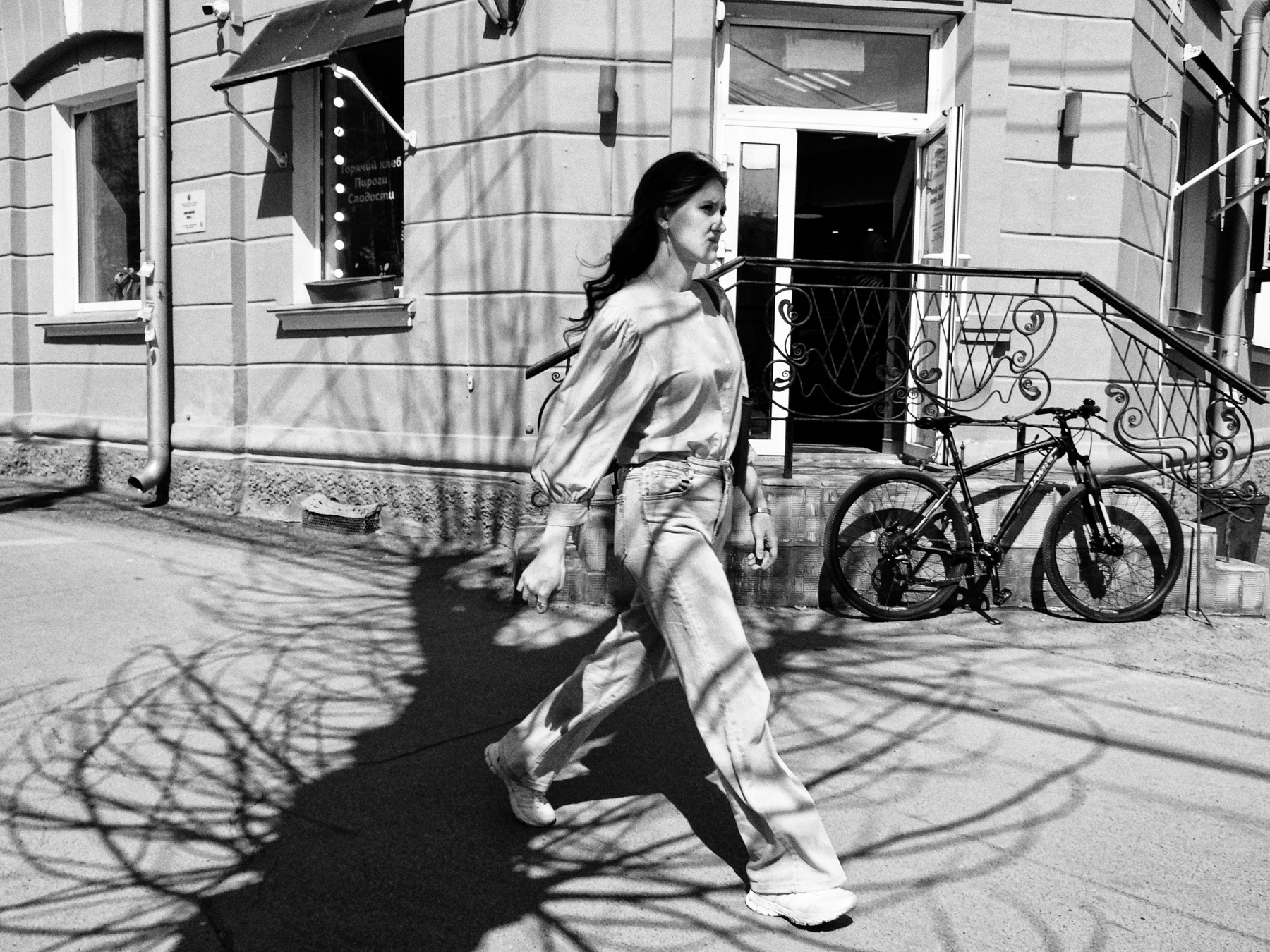 "Такая пройдет по земле и пройдет по воде" (с) 