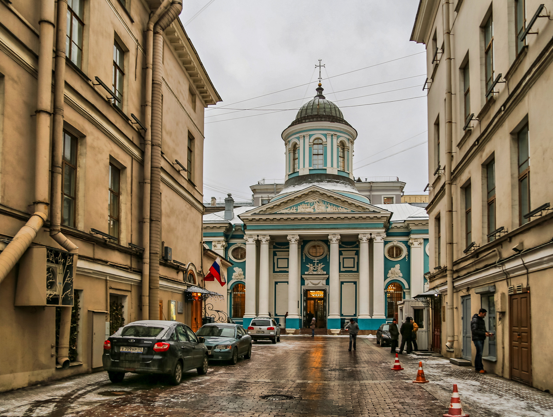 На свет. 