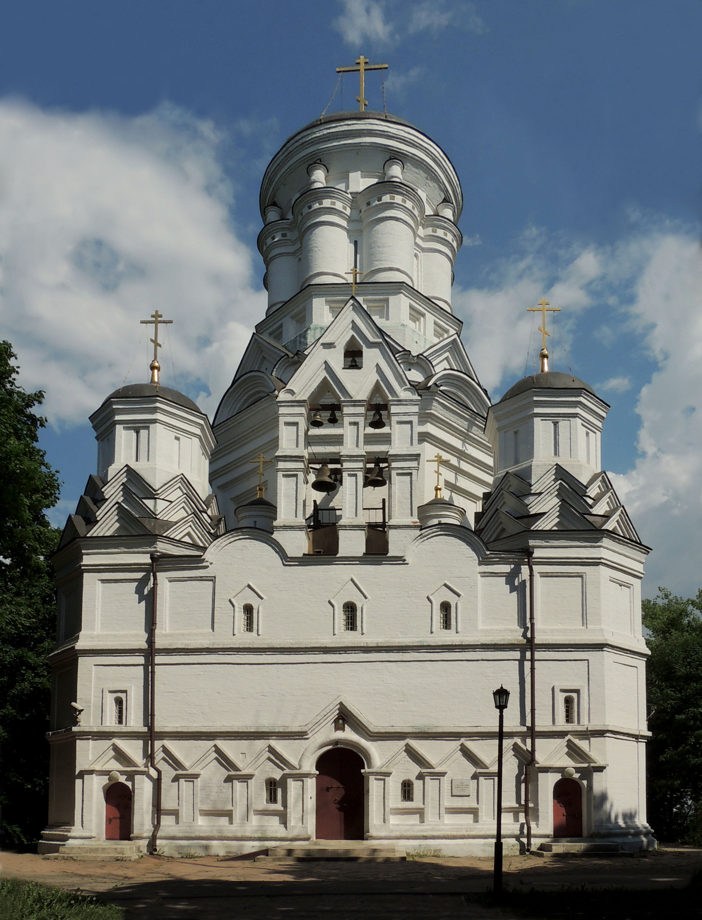 Церковь Усекновения Главы Иоанна Предтечи в Дьякове Андропова архитектура город Москва проспект храм церковь