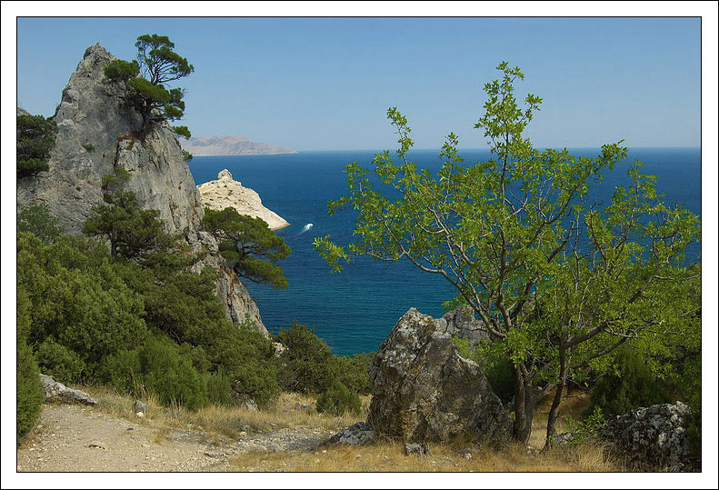 Посмотри красота какая! Горы тропинка к морю Новый свет царский пляж бухта голубая мыс Капчик Караул оба