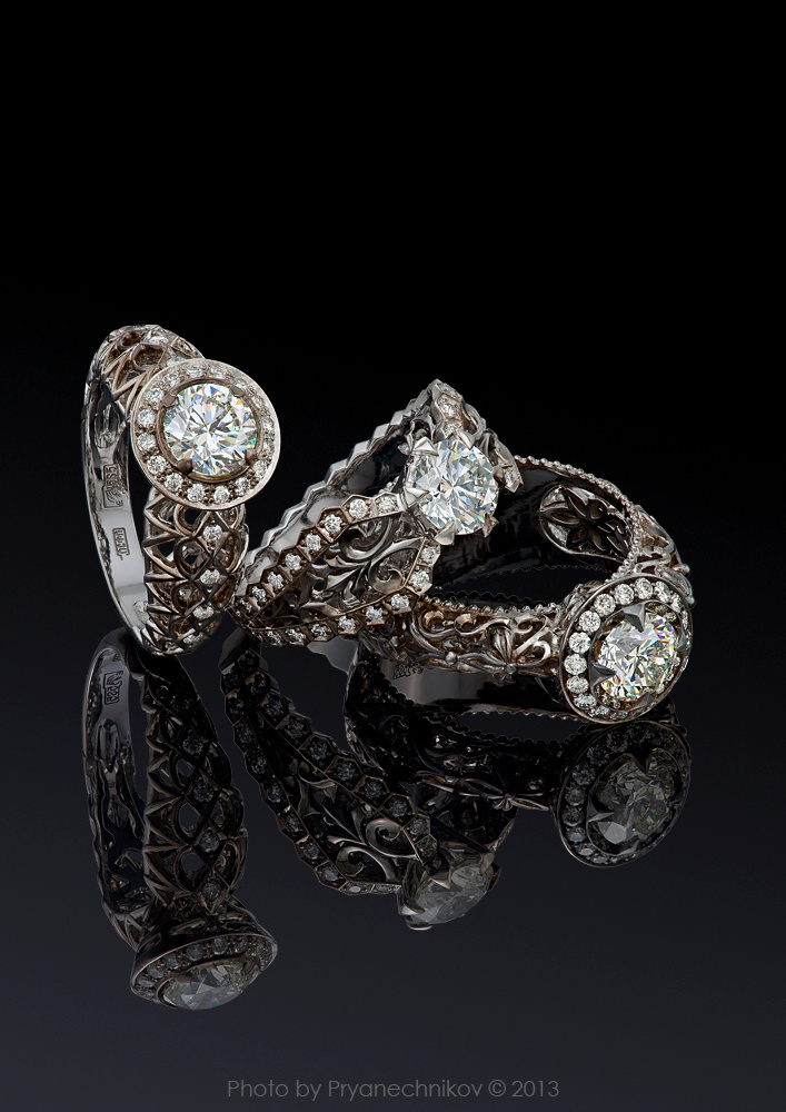 Jewellery Photography. Фото Ювелирных изделий с бриллиантами. Ювелирный постер. Diamond Jewelry. АртiФакт Podium jewelry Pryanechnikov Прянечников Бриллианты