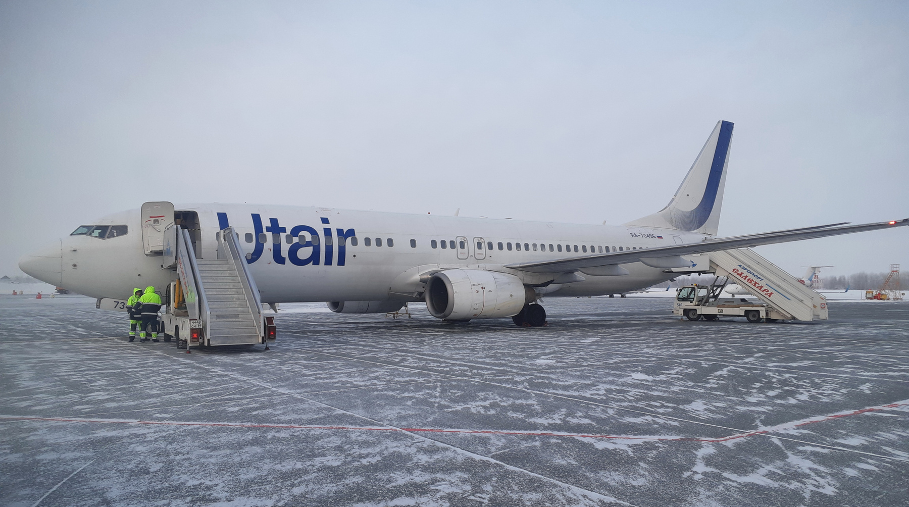 B-738, RA-73496, бывший VQ-BDH 