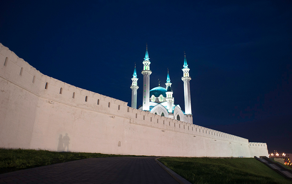 Прогулка у кремля (Казань) 