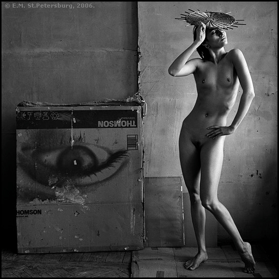Dina. 2006 