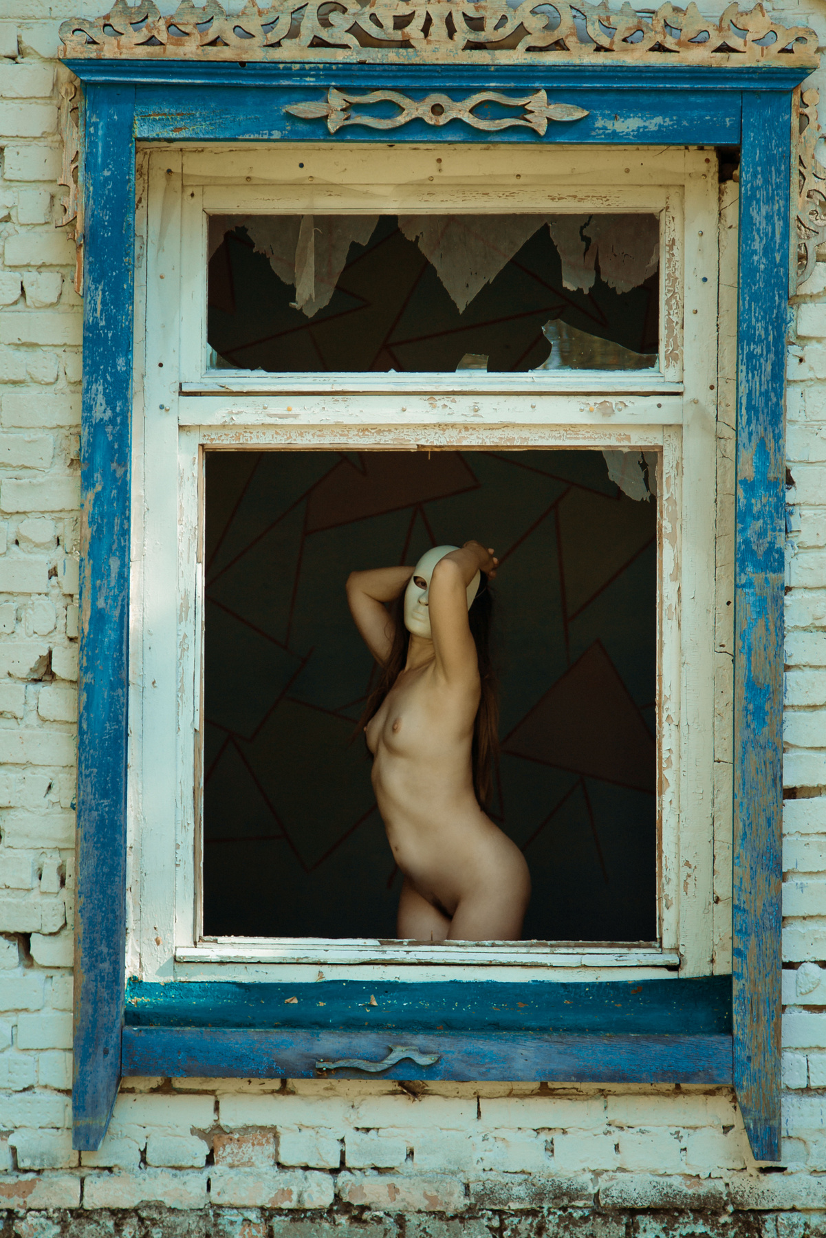 В окне 