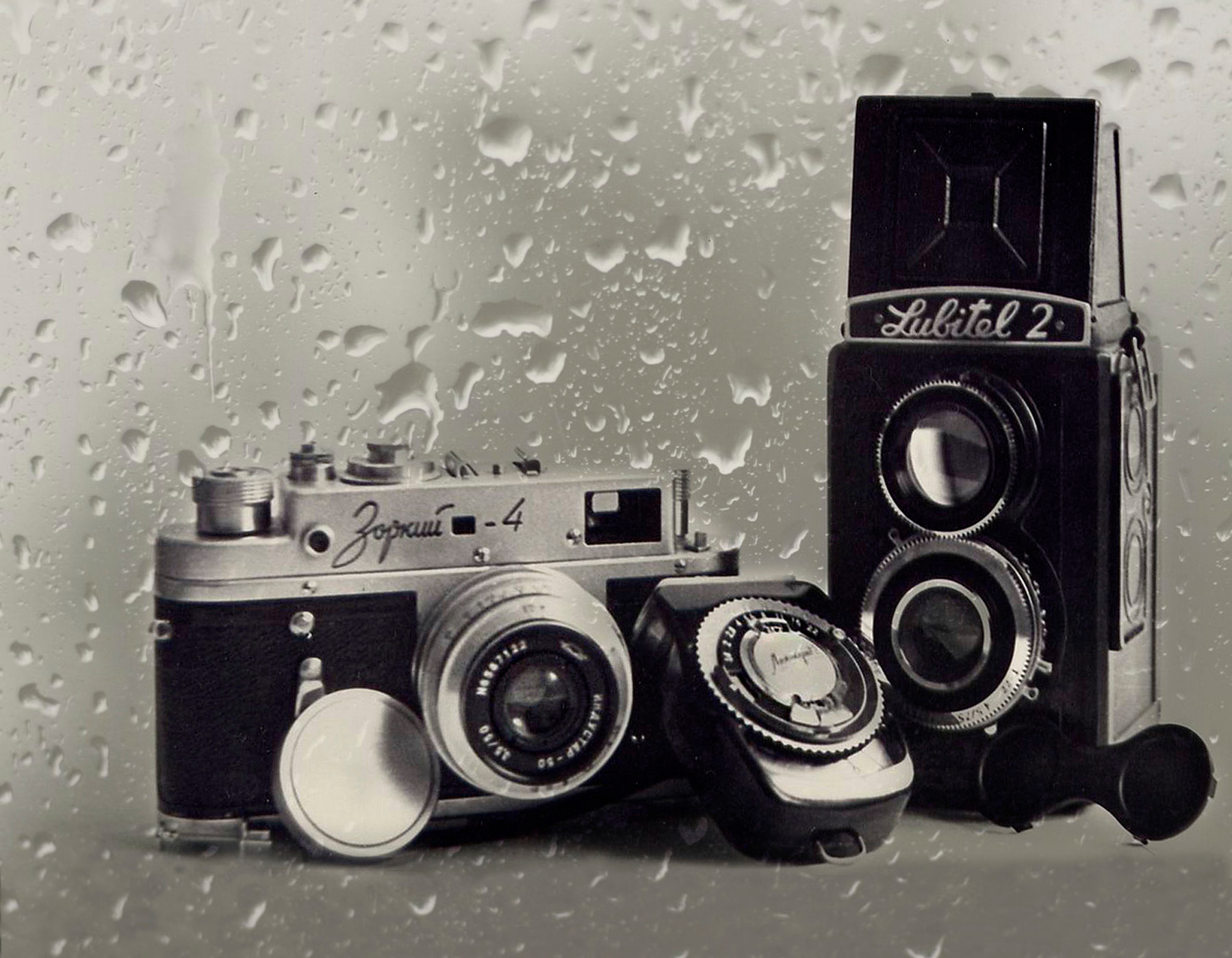 Мои любимые игрушки. 1970 год. Зоркий Любитель фотоаппараты фотоэкспонометр предметная_композиция