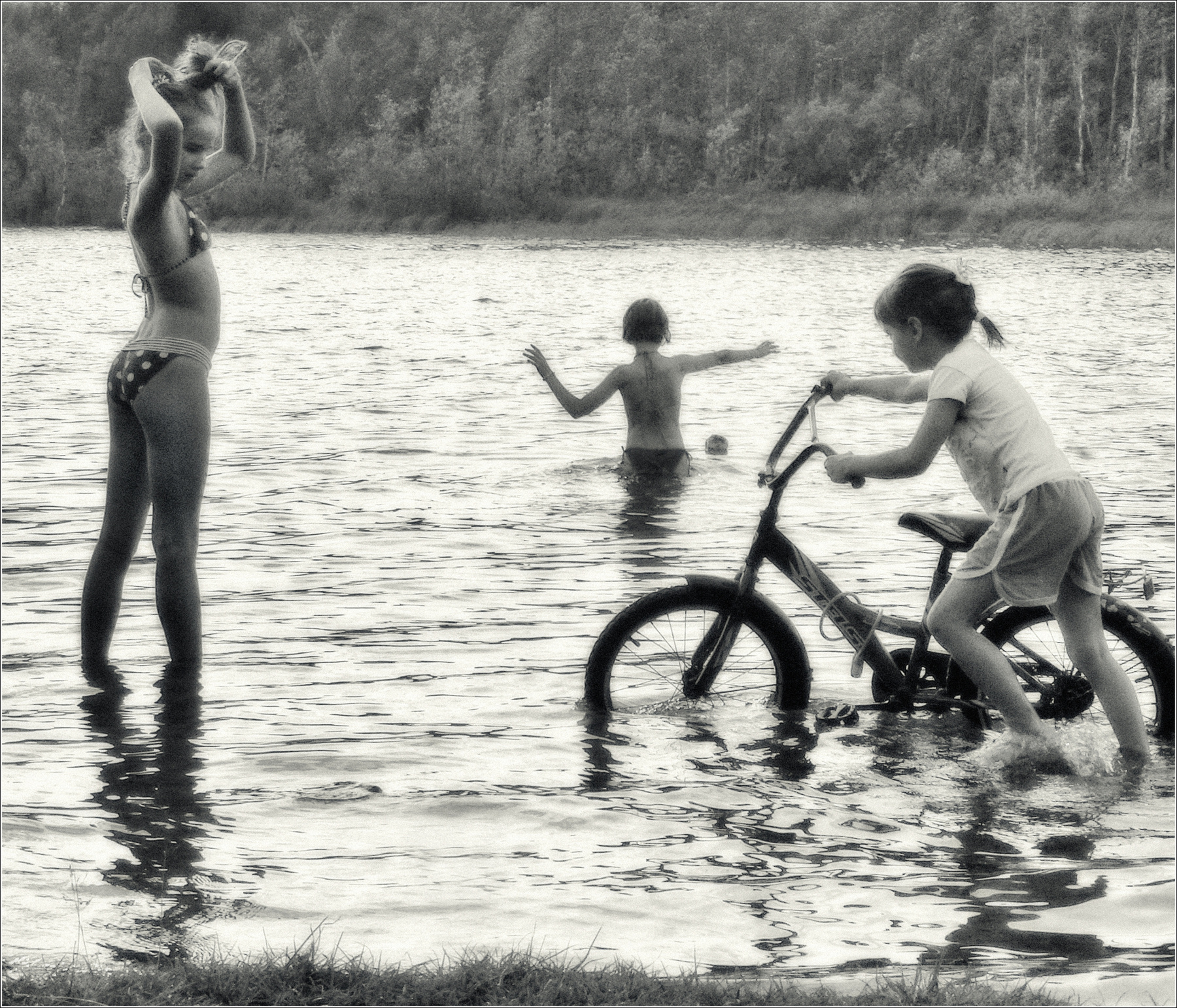 *Наше северное озеро* фотография лето Заполярье озеро город жанр Фото.Сайт