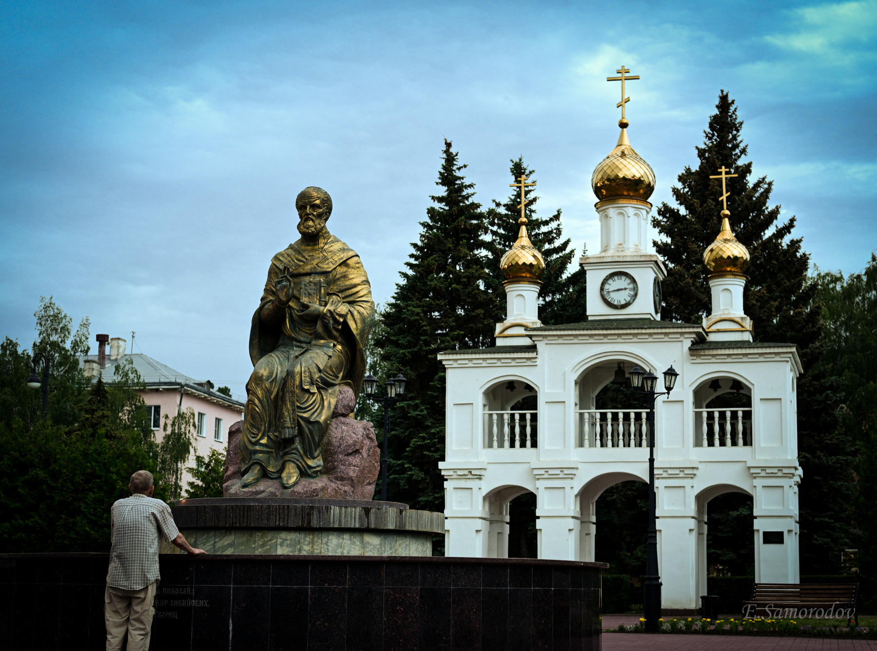 Вера Самарская Тольятти Николай Чудотворец Созидателям города звонница с колоколами башенные часы курантами