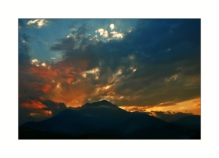 Let the mountain come... горы небо