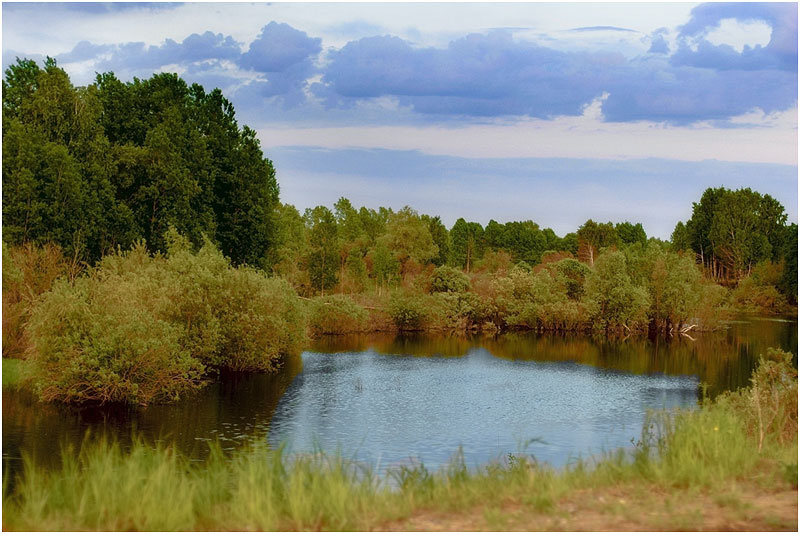 Простая картинка водо лето небо