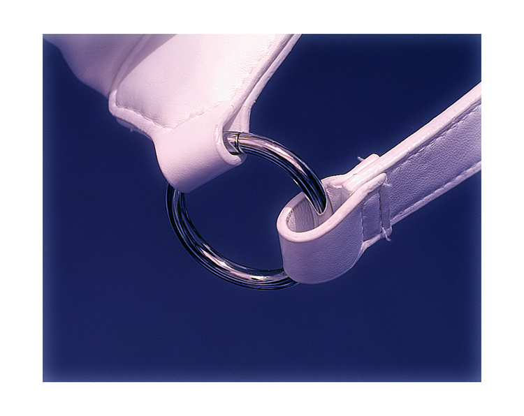 =o= white bag woman ring