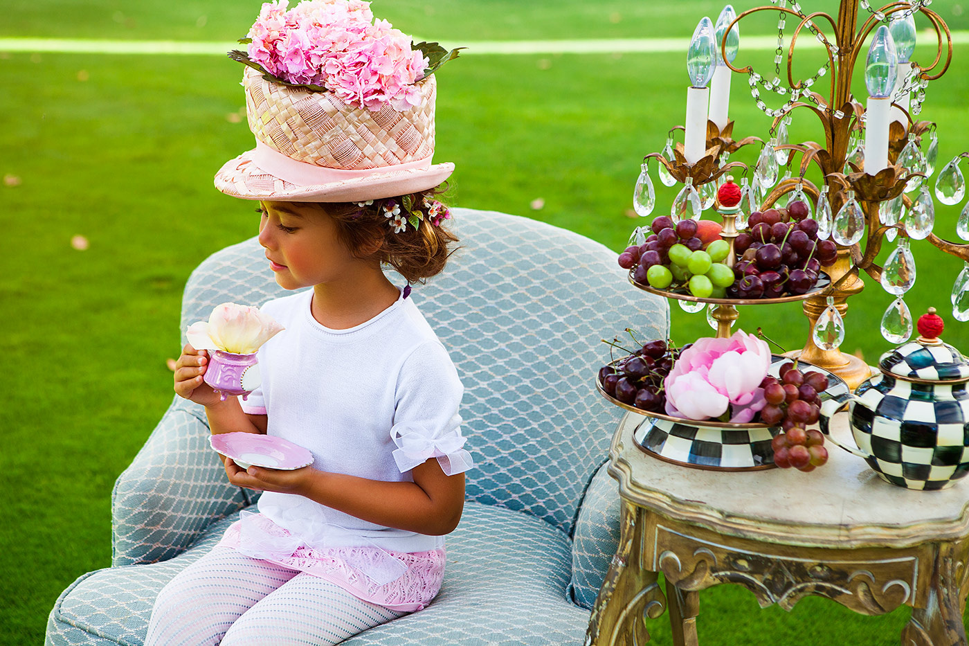 Аdvertising campaign Jacote S/S 2015 Аdvertising campaign Jacote S 2015 Photographer Art Director Vika Pobeda www.vikapobeda.com Hair Stylist and Makeup Artist Alisa Irimia Set Design Sylvia Asmussen Madam Palooza Model Rachel Graham Production KIDS PHOTO PRODUCTION