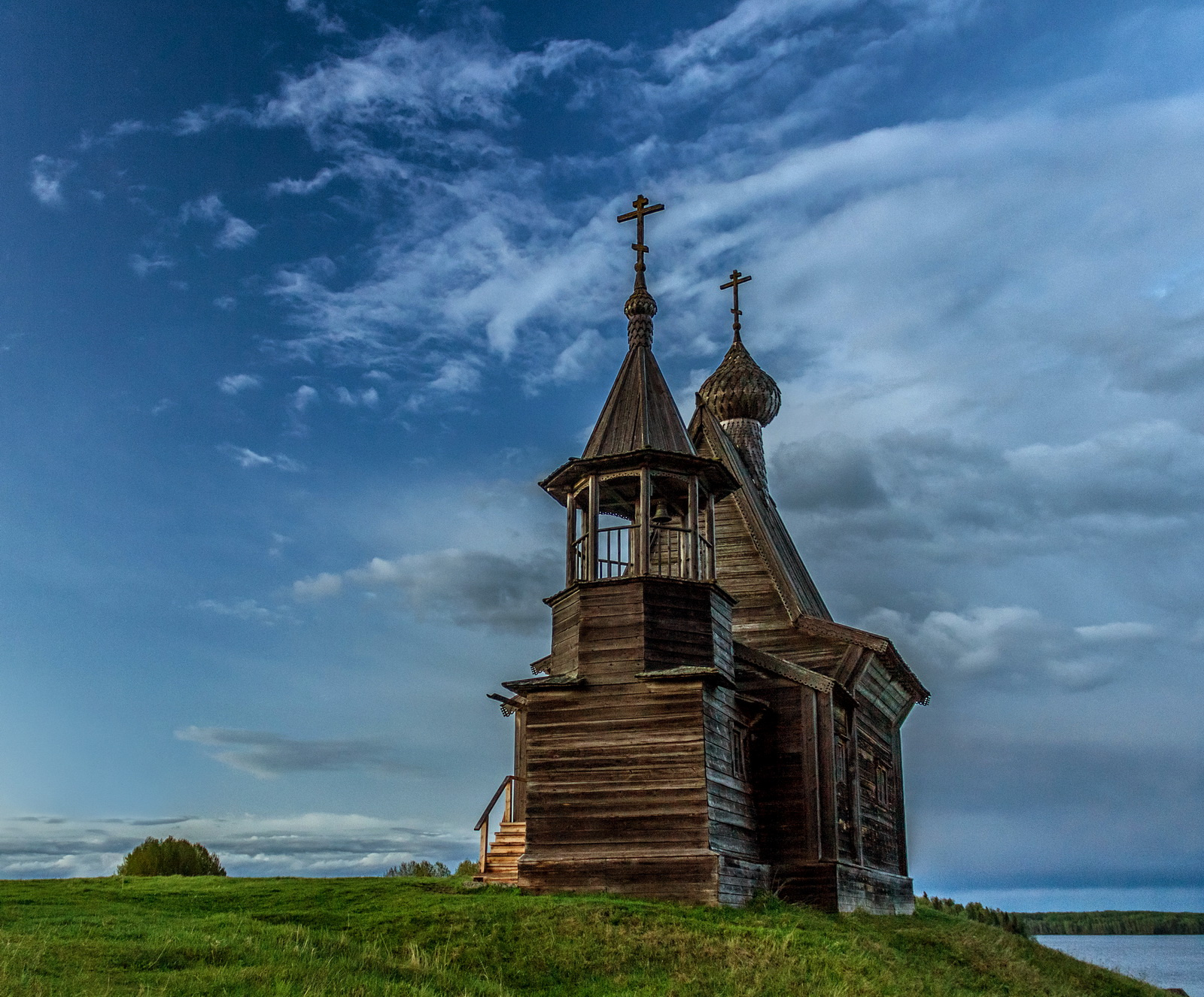 Никольская белой ночью Кенозерье