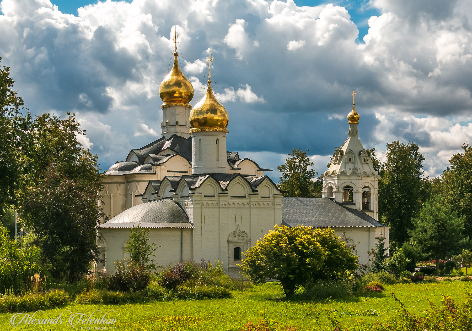 Пятницкое подворье Троице-Сергиевой Лавры в Сергиевом Посаде. путешествия архитектура храмы церкви монастыри