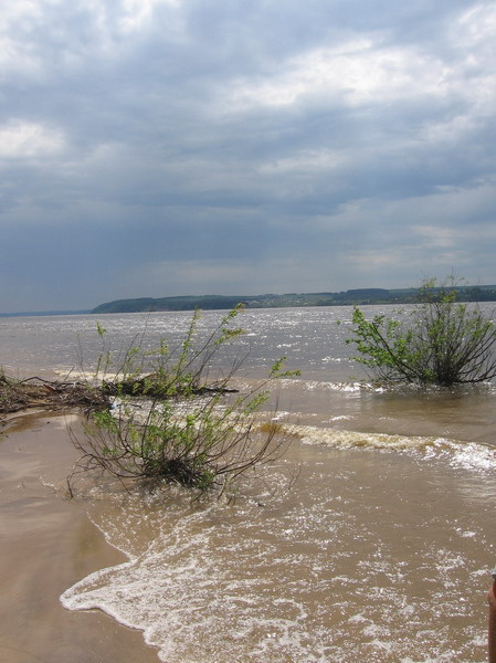 \"И были дни как муть опала...\" вода река небо горизонт