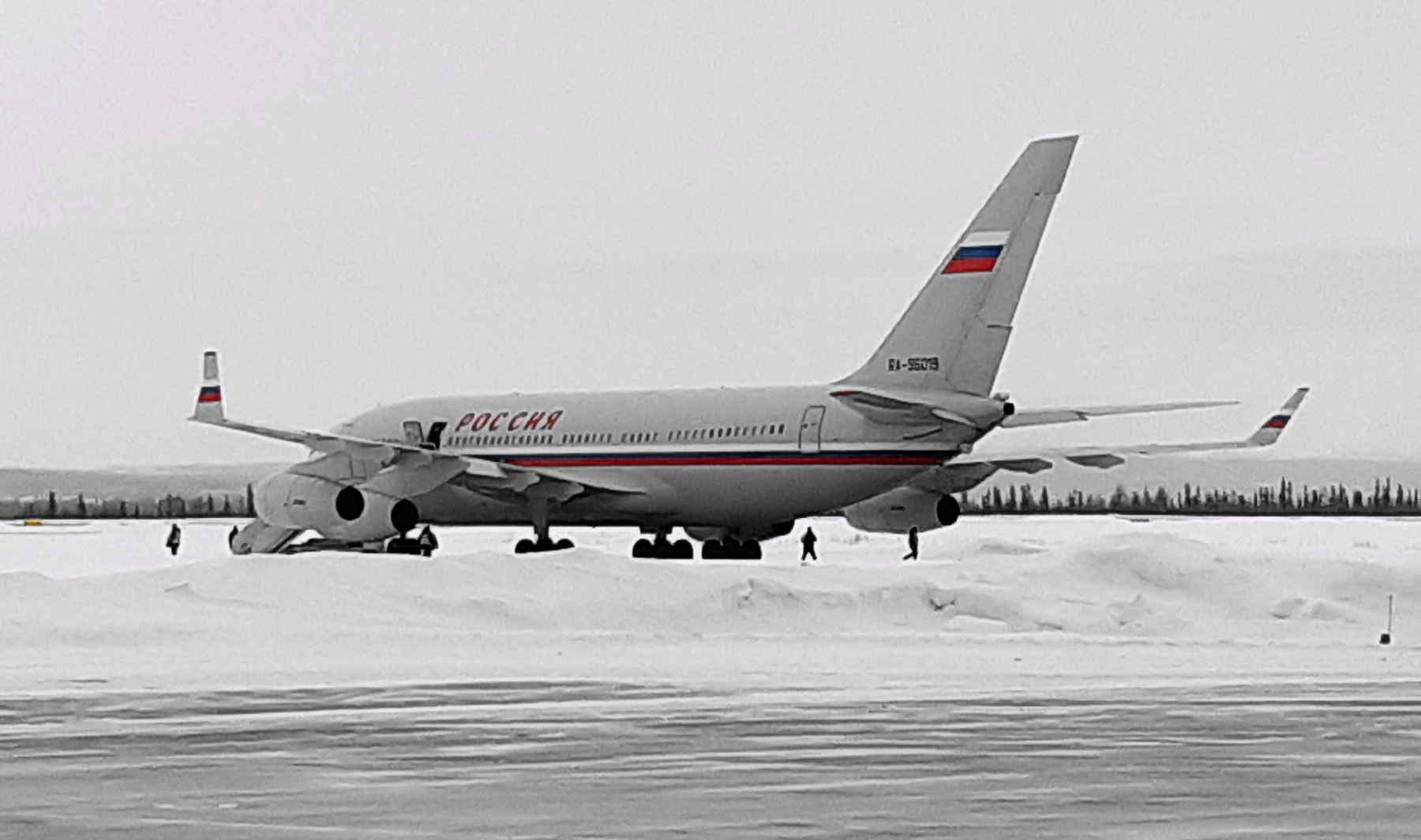 Ил-96-300 RA-96019 СЛО 