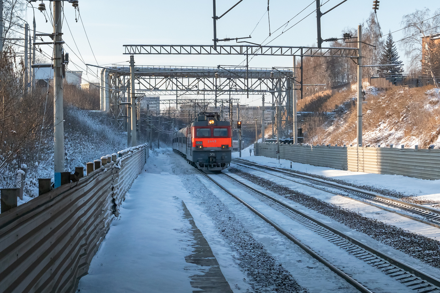 * * * * * railway железная дорога locomotive локомотив электровоз поезд train Russia Siberia Irkutsk Россия Сибирь Иркутск споттинг spotting