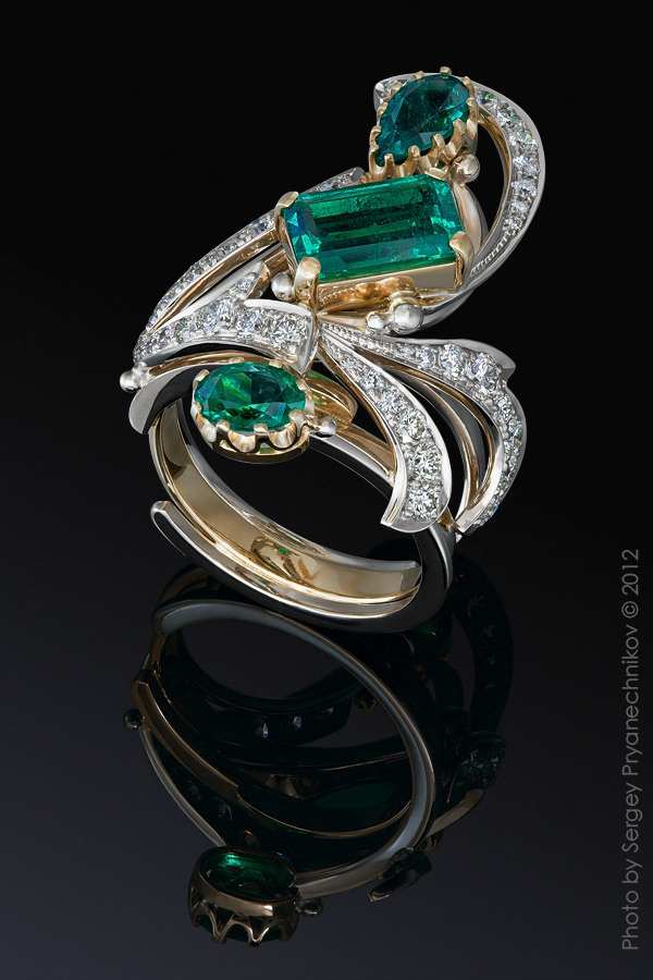 Ювелирный постер. Diamond Jewelry. Фотосъемка ювелирных изделий с бриллиантами и драгоценными камнями. Jewellery Photography  Pryanechnikov Прянечников изумруды бриллианты Precious Gems 