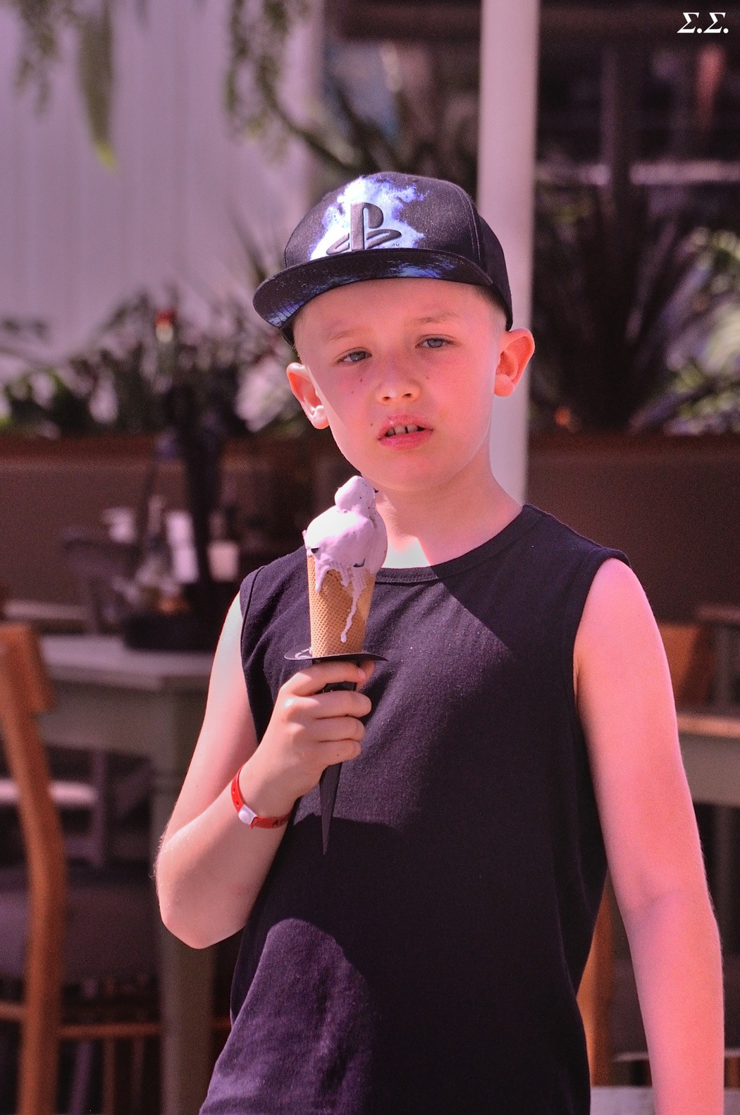 BIG HEAT BIG ICE CREAM 