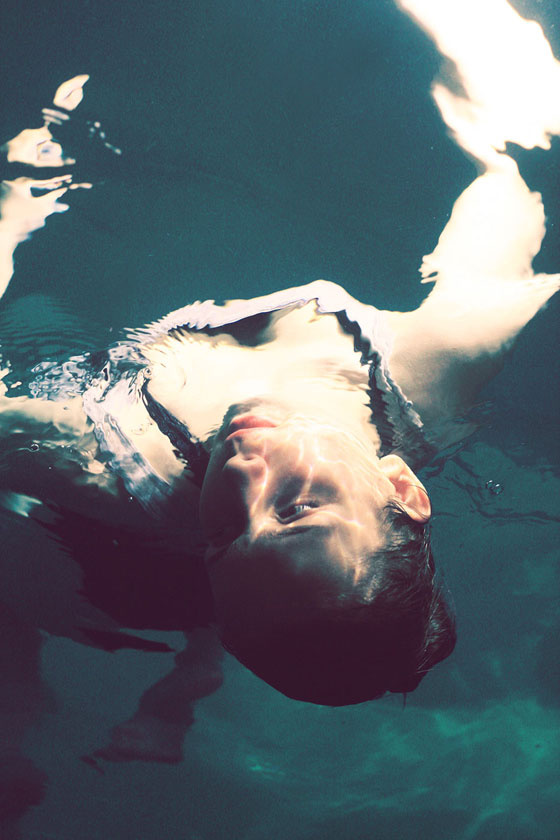 dive in me вода девушка