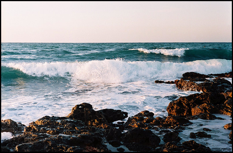 Зимнее море в свете заката море закат