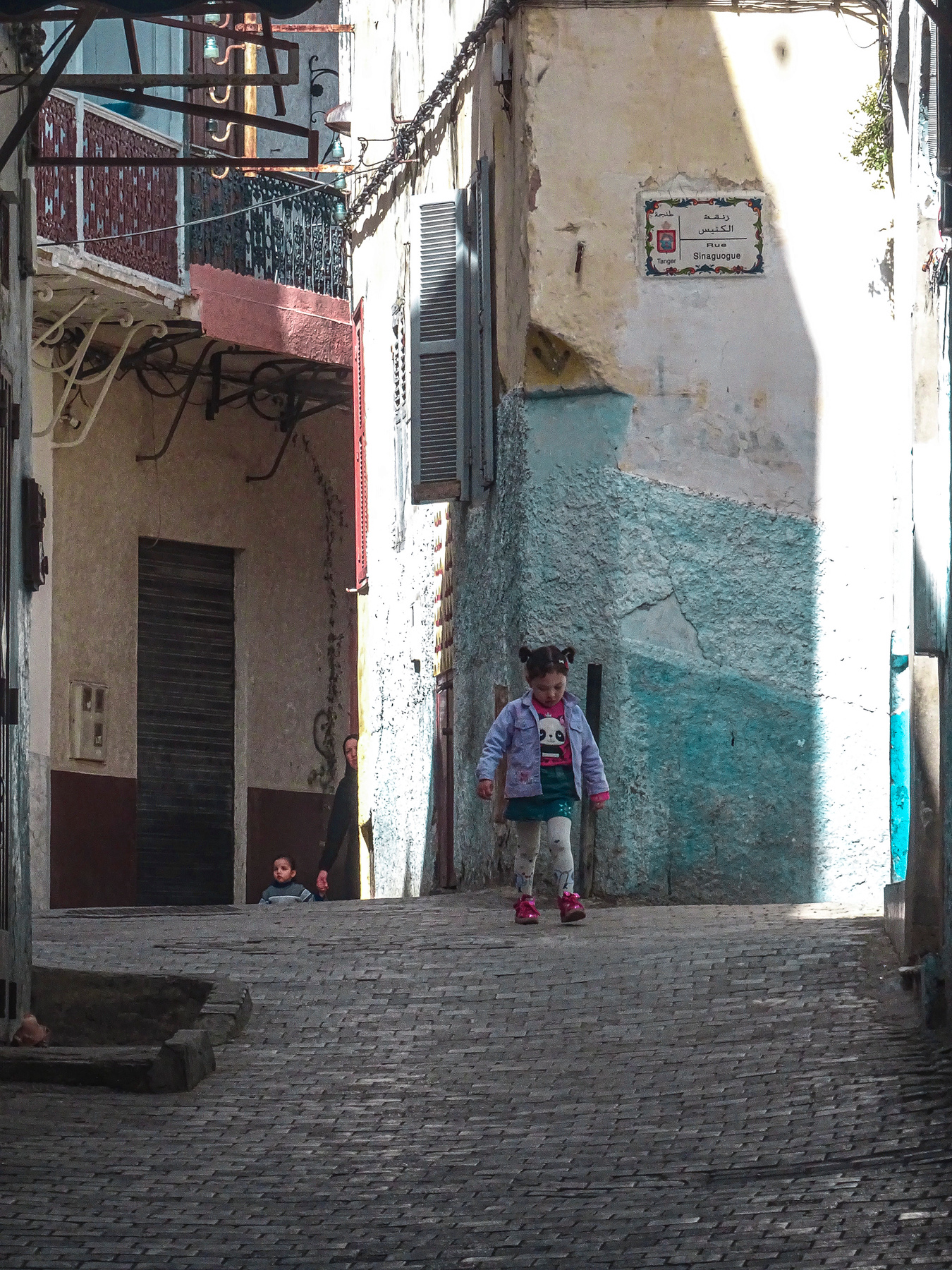 Rue Sinaguogue, Tanger, Maroc 