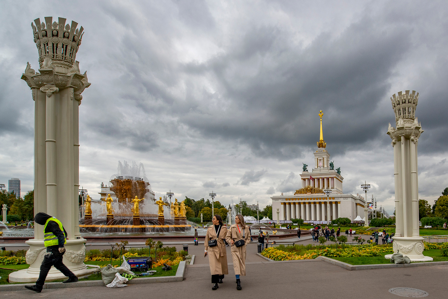 На ВДНХ Москва ВДНХ фонтан Дружба_народов
