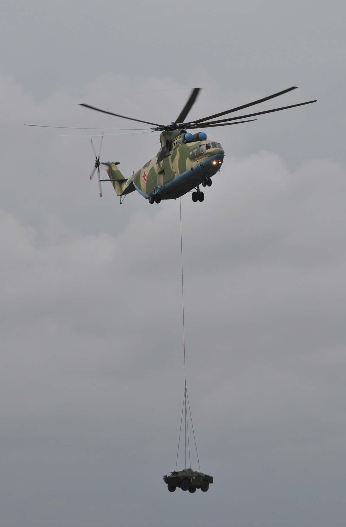 Корова с БРДМ Ми-26 БРДМ
