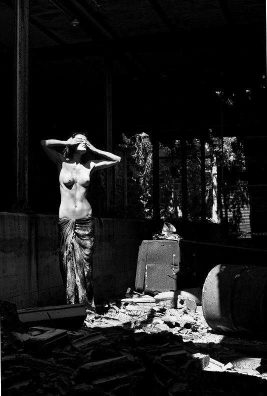 Neznakomka II b/w