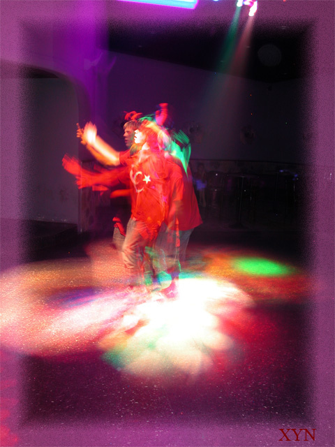Танцор Танцы клуб