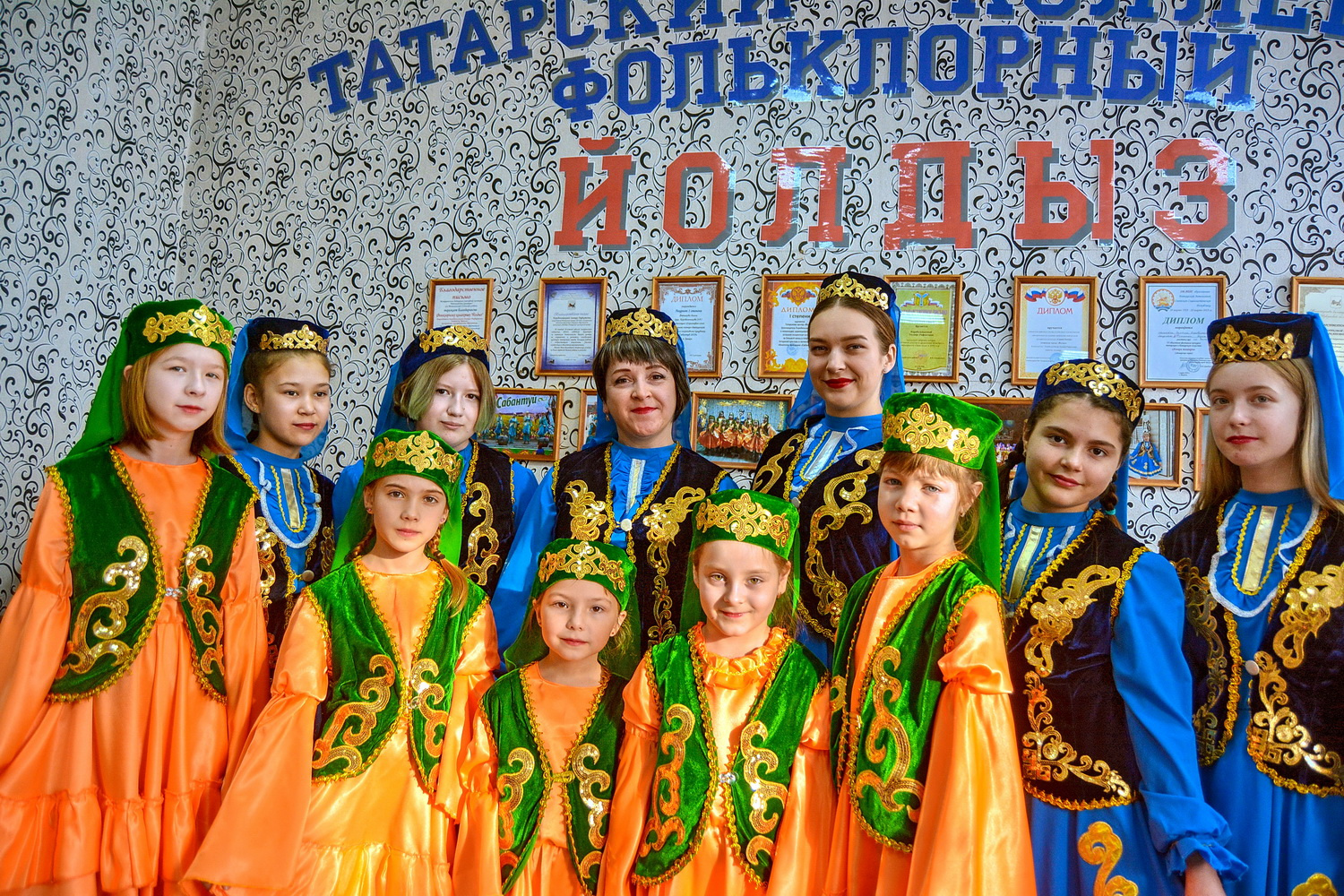 Татарский Фольклорный Коллектив "Йолдыз (Звездочка)" поселок Залари Дети ансамбль танцы