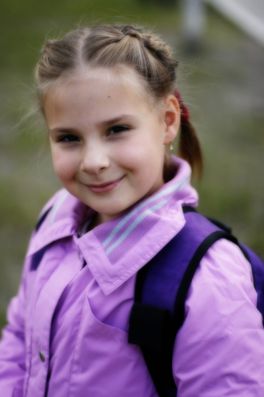 первоклассница школьница, первоклассница, девочка, 
