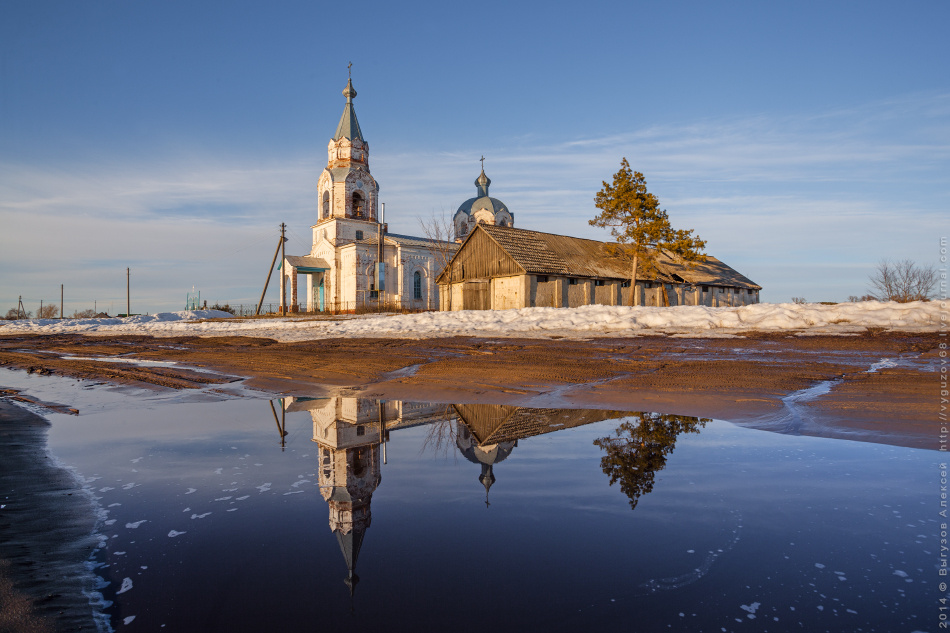 Отражение храм лужа отражение весна