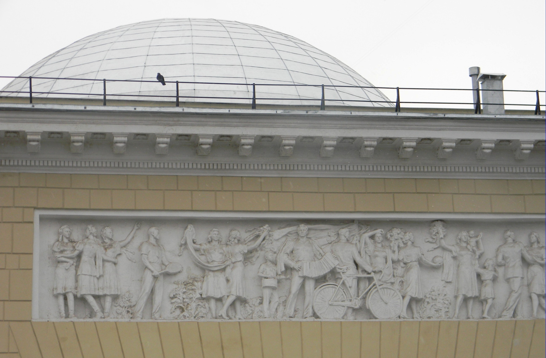 Культурный отдых согласно директивам город искусство архитектура метро